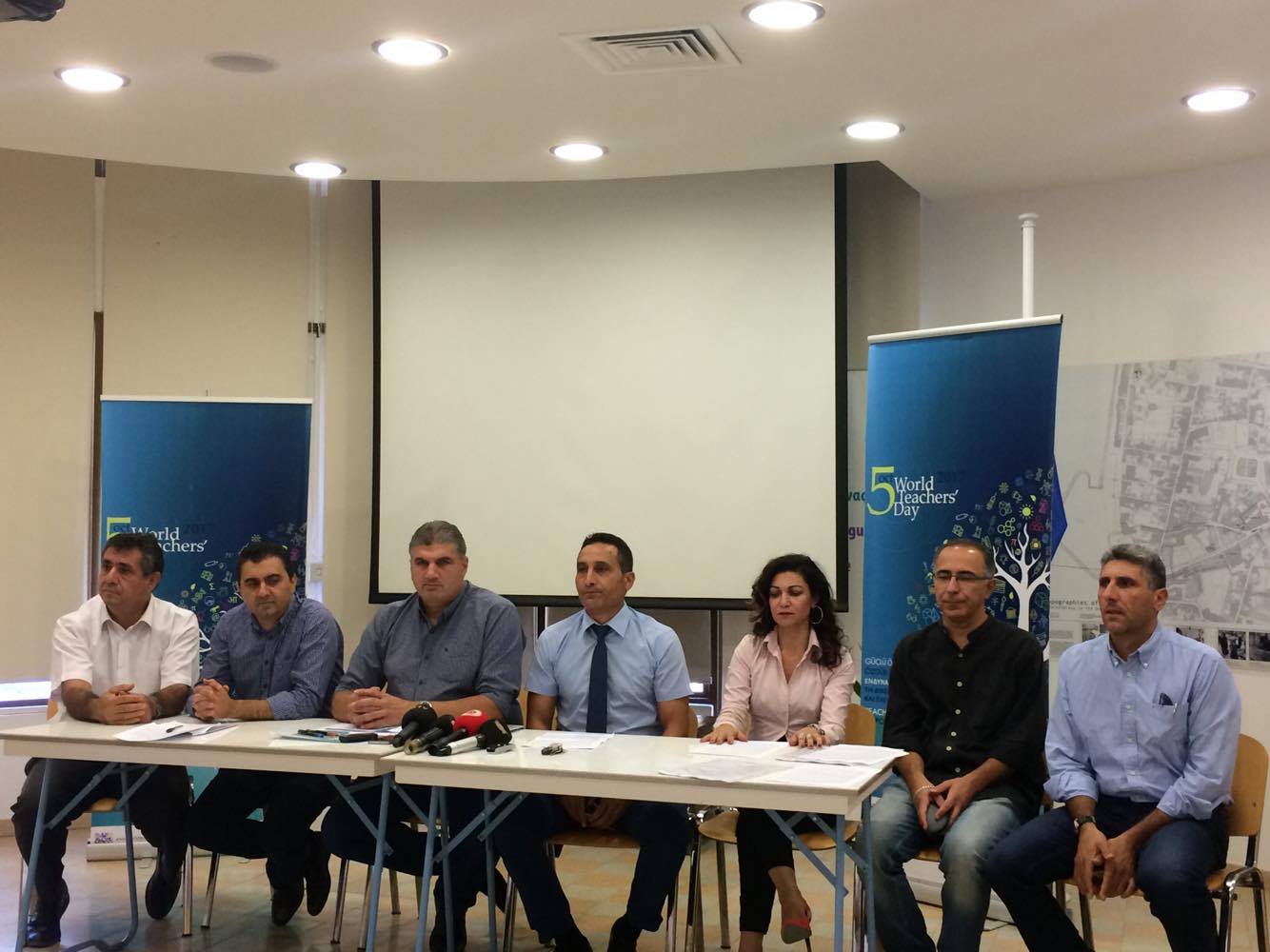 5 Ekim Dünya Öğretmenler Gününde Kıbrıslı Öğretmen Sendikaları Ortak Basın Toplantısı Gerçekleştirdi